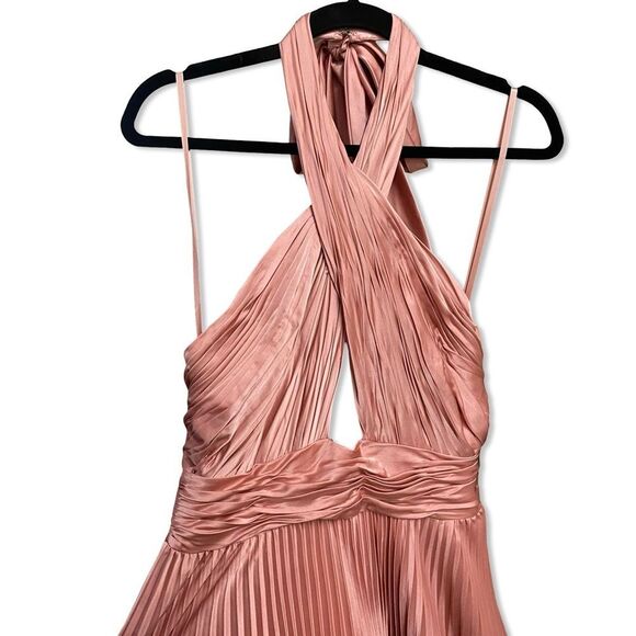 Mac Duggal Pink 11302
Pleated Halter Neck Asymmetrical Hem Gown Maxi Dress 8 - Picture 8 of 13